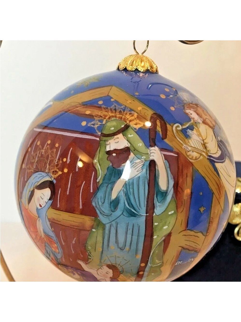 PIER 1 IMPORTS LI BIEN NATIVITY CHRISTMAS ORNAMENT GLASS BOXED 2012